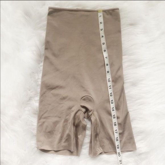 SPANX Slimplicity High Waist Mid Thigh Shaper! New - Picture 3 of 5